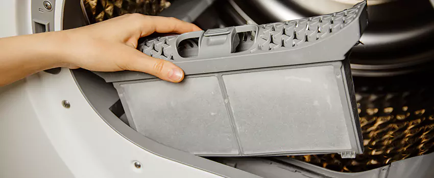 Signs Of A Clogged Dryer Lint Trap in Puyallup, Washington
